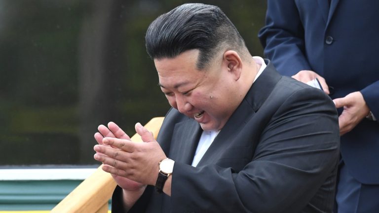 Kim Jong-un erhält Geschenke von Russland — RT DE