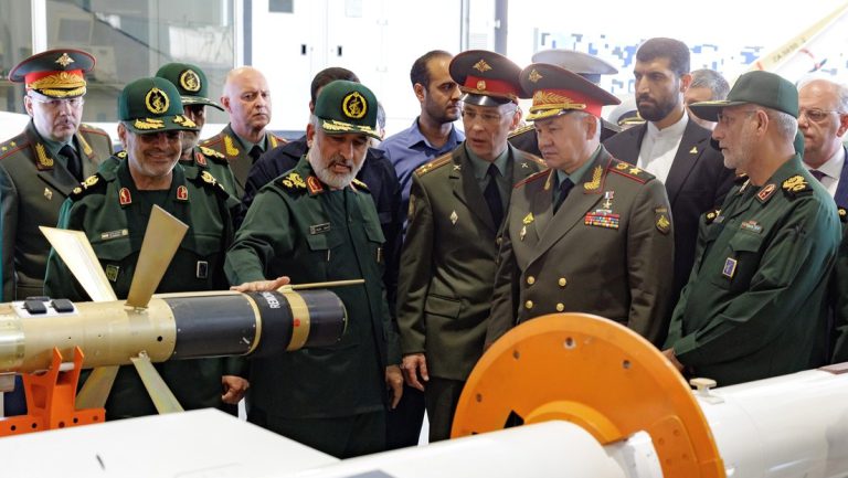 Zusammenarbeit zwischen Moskau und Teheran erreicht ganz neue Ebene — RT DE