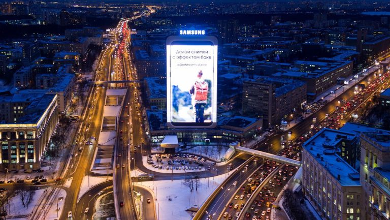 Sanktionskrieg adé? Samsung nimmt finanzielle Unterstützung für Partner in Russland wieder auf — RT DE