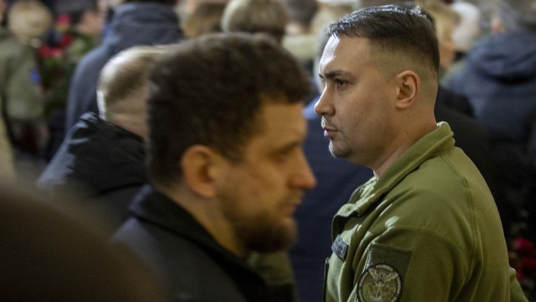 Budanow vom russischen Ermittlungskomitee in Abwesenheit wegen terroristischer Handlungen angeklagt — RT DE