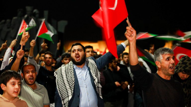 Israel fordert seine Bürger zum Verlassen der Türkei auf — RT DE