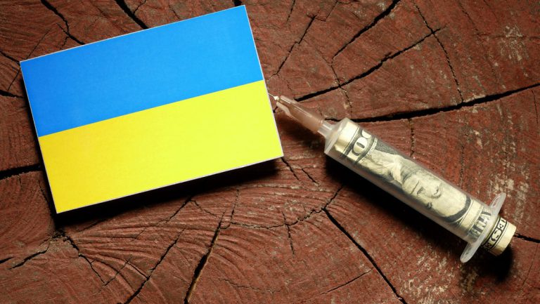 Ohne westliche Finanzierung droht Ukraine 2024 ein Haushaltsloch von 29-Milliarden Dollar — RT DE