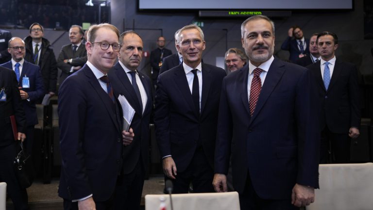 Türkei stellt Schwedens NATO-Beitritt innerhalb weniger Wochen in Aussicht — RT DE