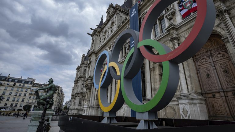 IOC-Chef verteidigt Teilnahme russischer und weißrussischer Sportler — RT DE