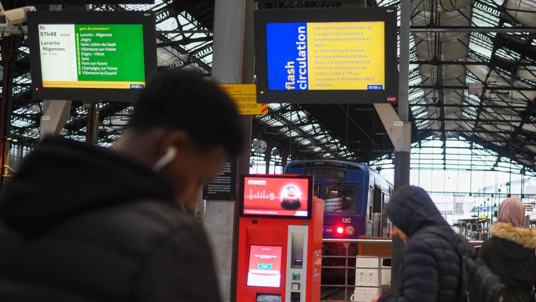 Verletzte bei Messer-Attacke in Pariser Bahnhof — RT DE