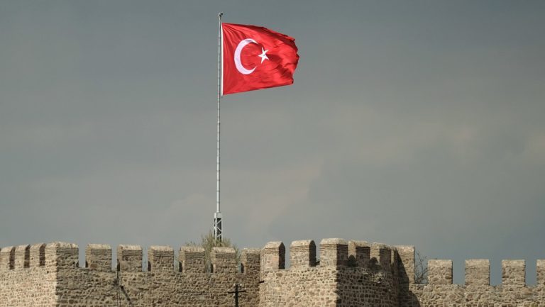 Türkei und USA vereinbaren System zur Durchsetzung von Russland-Sanktionen — RT DE